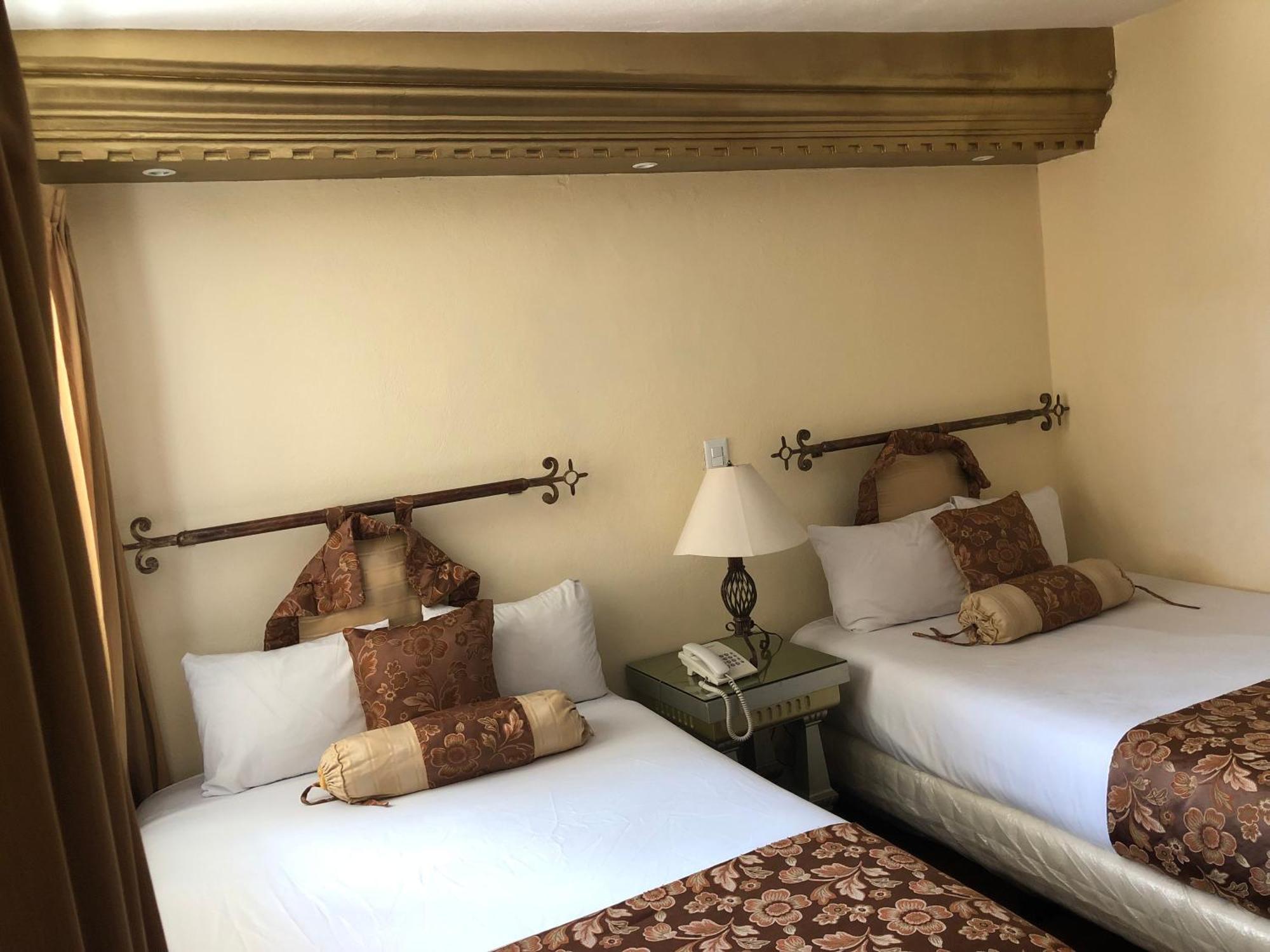 Hotel Elena Puebla Ngoại thất bức ảnh